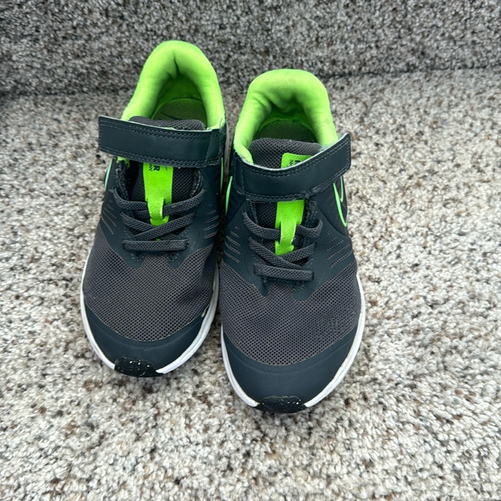 Nike boys shoes